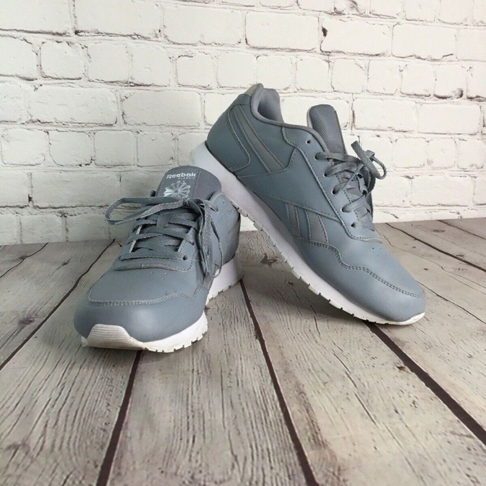 Reebok Classic Gray/Silver Lace Up Sneakers Women 8.5 China Fabric